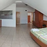 Pensjonat Rider Balatonszárszó